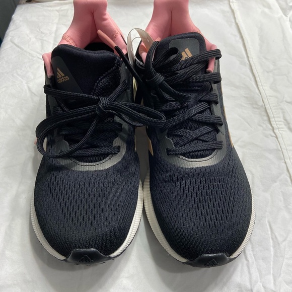 Adidas Shoes - Picture 2 of 5